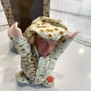 NEW Matzahman Singing & Dancing Doll